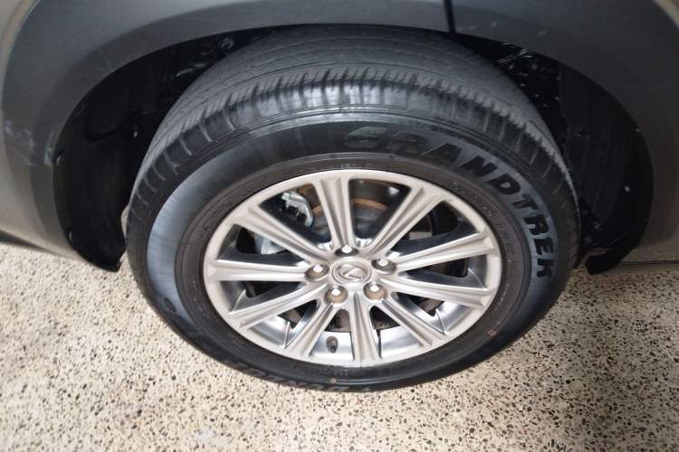 Used Lexus NX 2015 200 Front-Wheel Drive X-Trail SE Edition