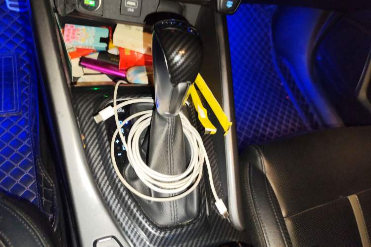 Used Hyundai Lafesta 2019 280TGDi Smart Speed Version China VI Standard Gear Lever