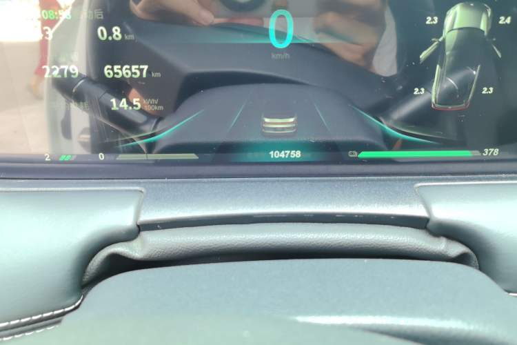 Used NETA U 2023 NETA U-Ⅱ 400 U Show Edition – Lithium Iron Phosphate
