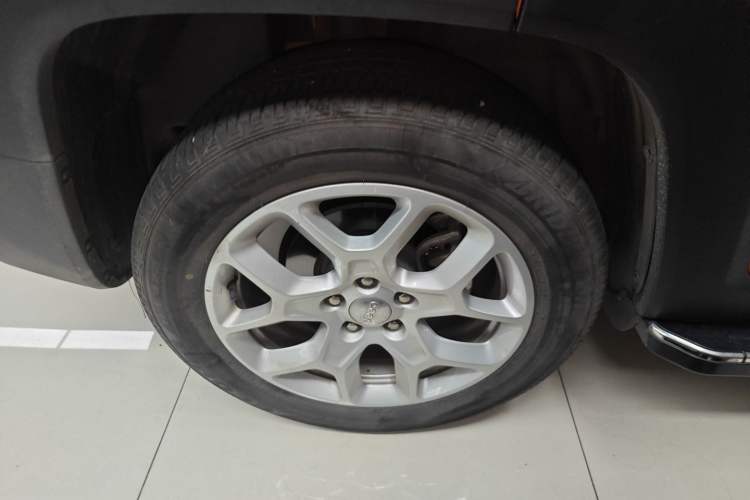 Used Jeep Renegade 2018 Connected Large Screen Version 180T Automatic High-Energy Edition
