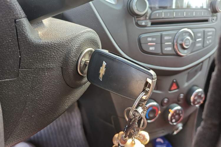 Used Chevrolet Trax 2016 1.4T Manual Two-Wheel Drive Comfort Version with Sunroof Vehicle Key