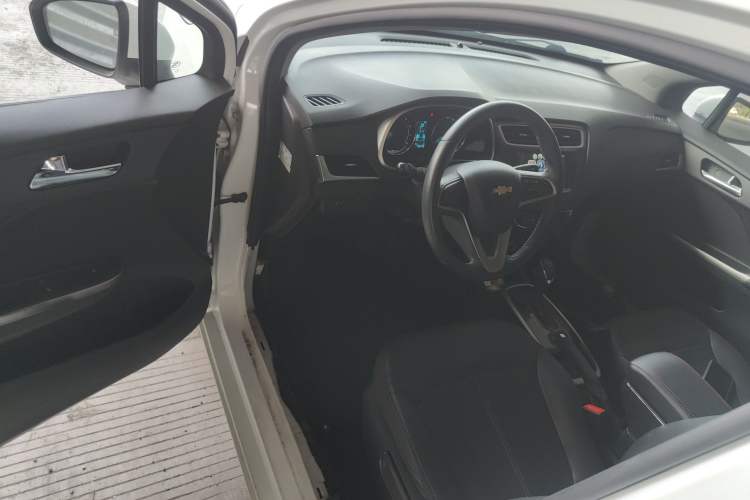 Used Chevrolet Lova RV 2016 1.5L Automatic FunDrive Edition