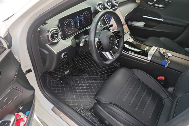 Used Mercedes-Benz C-Class 2023 Restyled C 260 L Sport Edition
