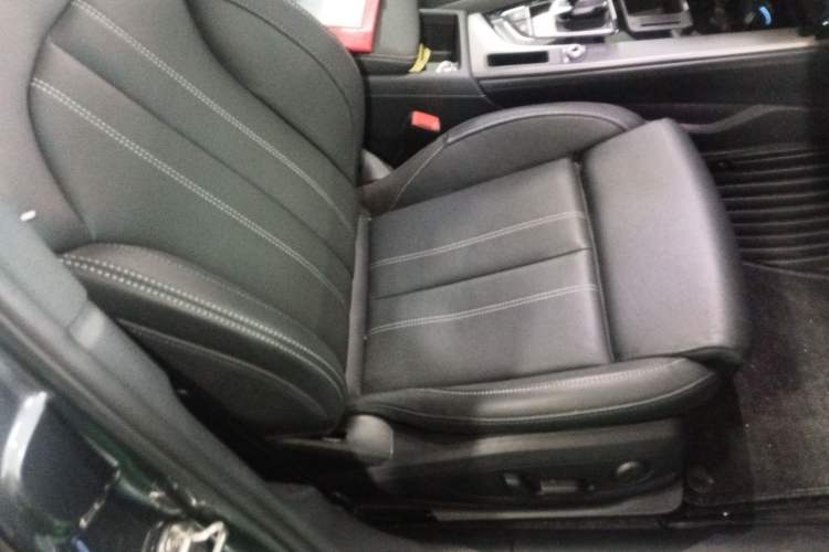 Used Audi A4L 2023 40 TFSI quattro Luxury Dynamic Edition Right Front Seat