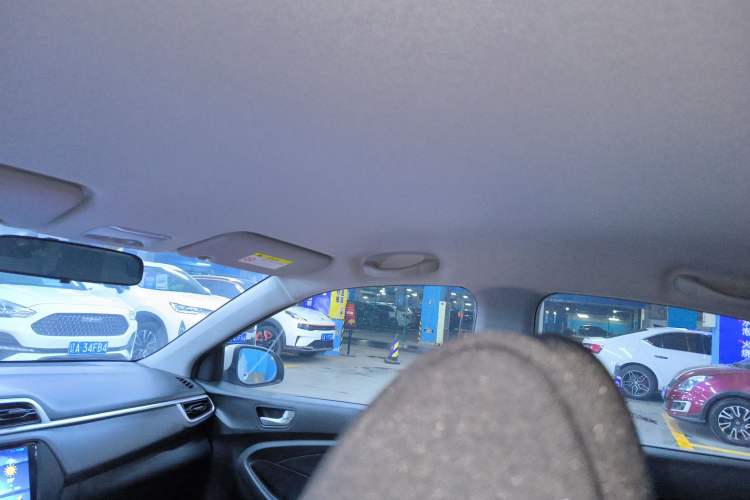 Used Hyundai Verna (older generation) 2020 1.4L Manual GL Refreshed Edition Headliner