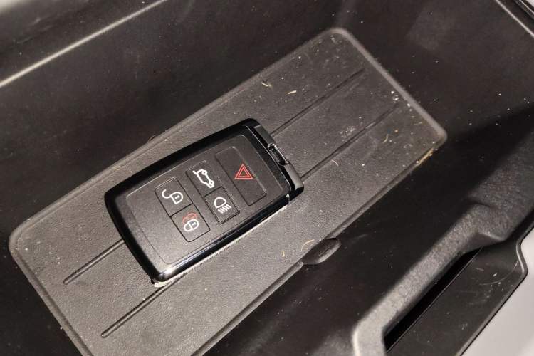 Used Land Rover Defender 2025 110 3.0T P400 X Interior 1