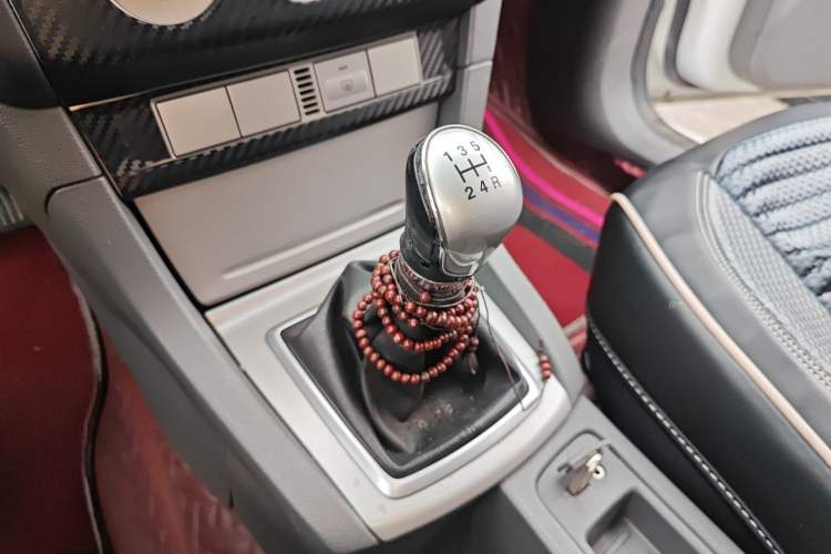 Used Ford Focus 2013 Hatchback Classic 1.8L Manual Base Model Gear Lever