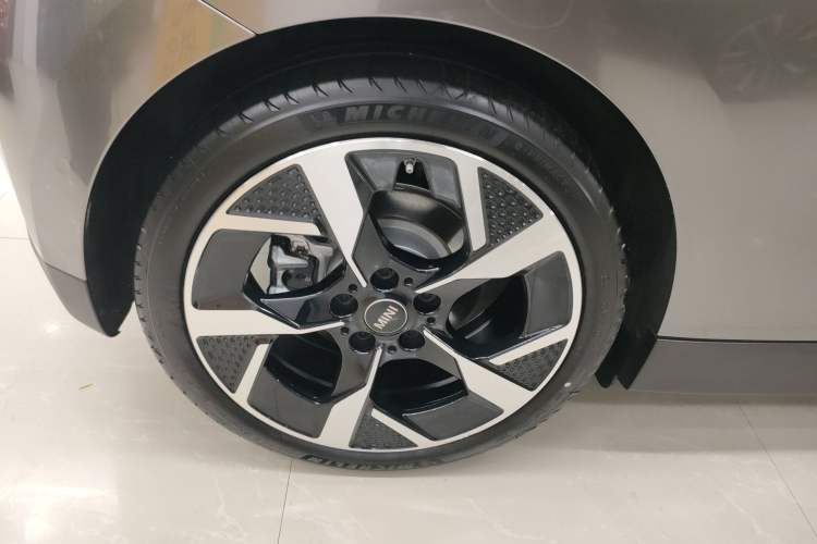 Used MINI Electric MINI COOPER 2024 452km COOPER SE Artist