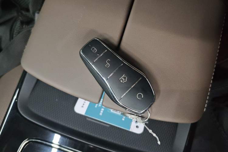 Used BYD Han 2025 DM-i 125KM Prestige Model
