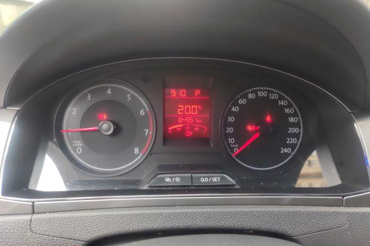 Used Volkswagen Santana 2016 1.6L Automatic Comfort Edition Instrument Cluster