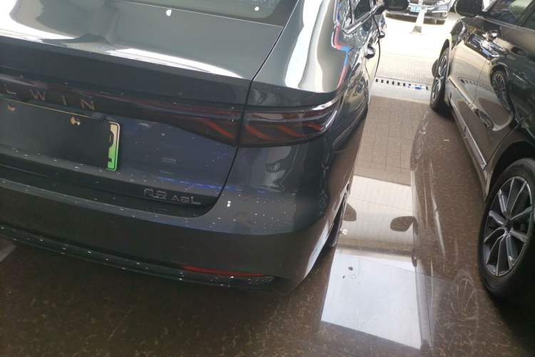 Used Fengyun A8L 2025 1.5 TGDI 145 km Luxury Version Right Rear Taillight