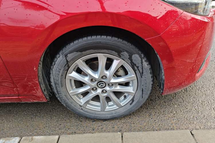 Used Mazda 3 Axela 2017 Sedan 1.5L Automatic Comfort Model Emission Standard China V
