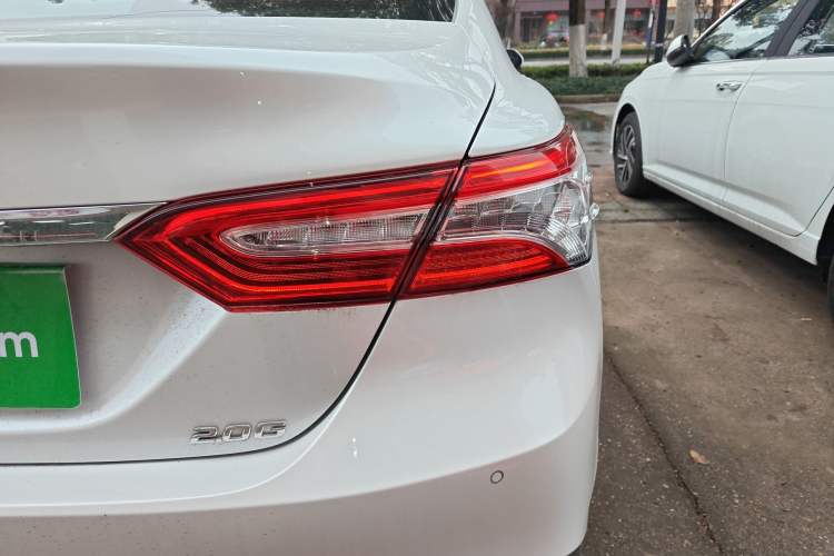 Used Toyota Camry 2021 2.0G Luxury Edition