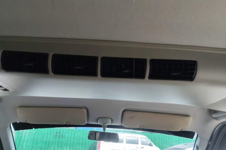 Used CHANGAN KAICHENG Ruixing M60 2023 1.5L GDI Comfort-Class Passenger Vehicle 6/7 Seats Headliner