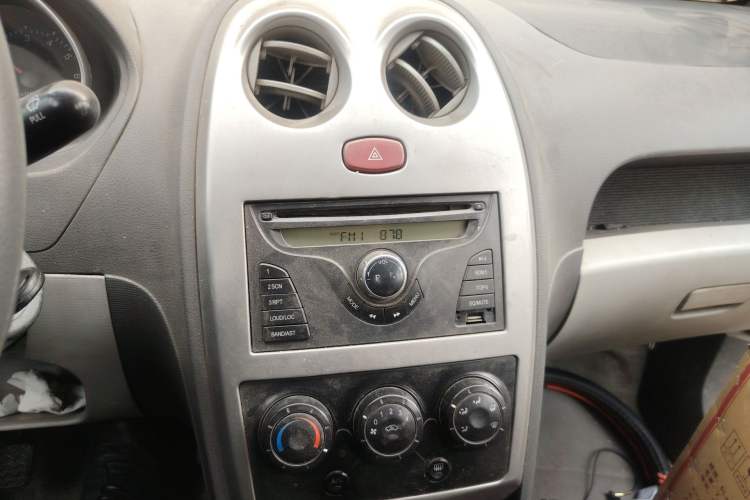 Used FAW Weizhi V2 2010 1.3L Manual Luxury Version
