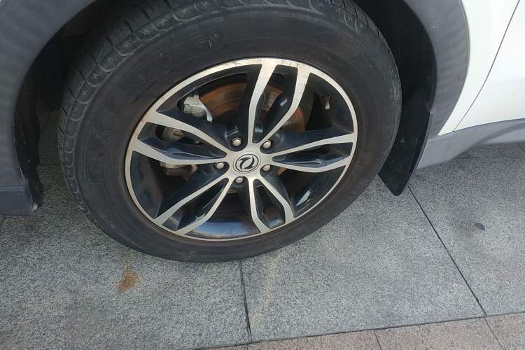 Used Dongfeng Fengon 580 2018 1.5T CVT Luxury Model
