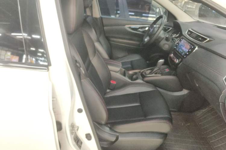 Used Nissan Qashqai 2022 2.0L CVT XV Smart Enjoyment Version Right Front Seat