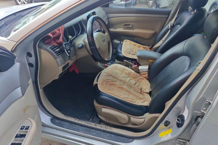 Used Nissan Sylphy 2012 Classic 1.6XE Automatic Comfort Edition Left Front Seat