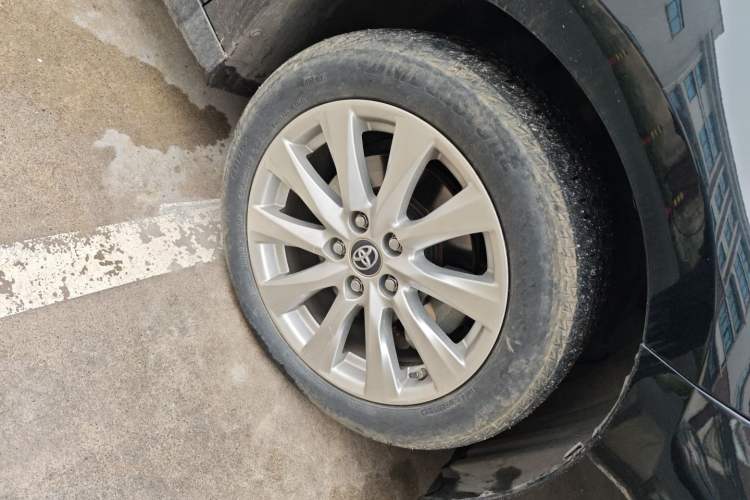 Used Toyota Camry 2018 2.0G Luxury Edition
