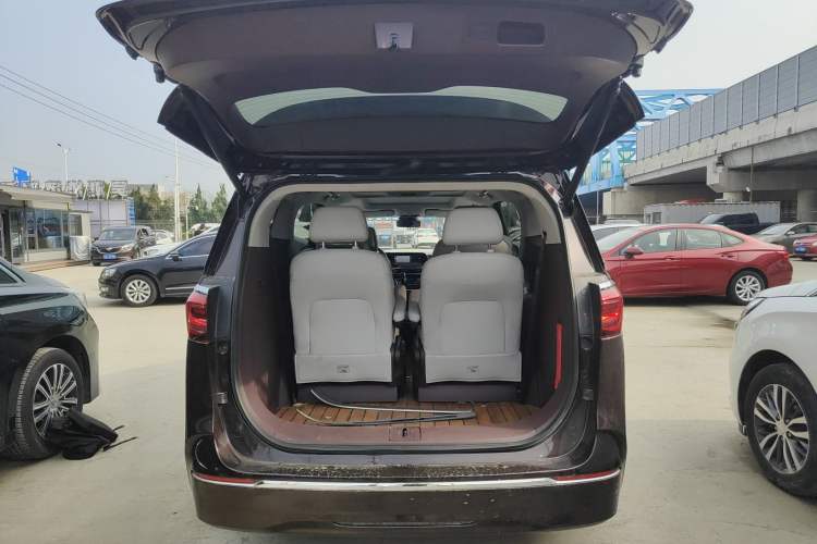 Used Buick GL8 2022 Avenir Aivia Six-Seat Deluxe Edition Trunk