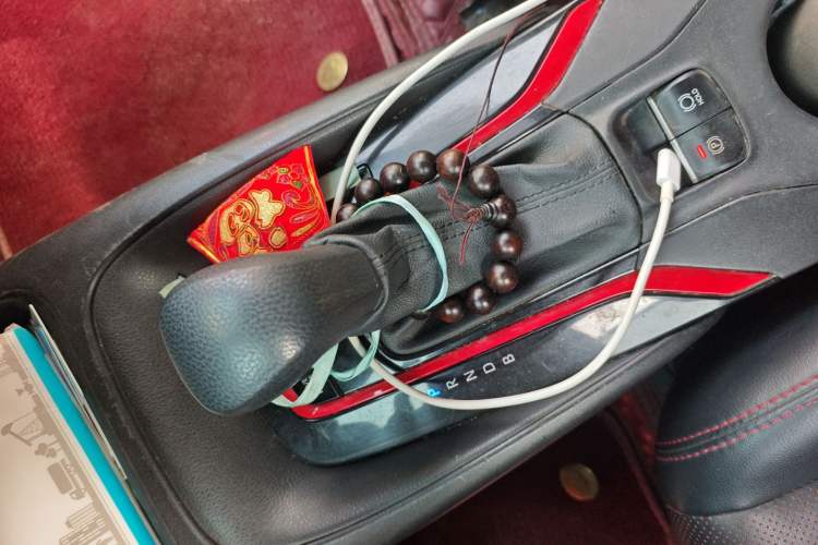 Used Toyota Levin 2019 Dual-Engine 1.8H E-CVT Sport Edition China VI Standard Gear Lever