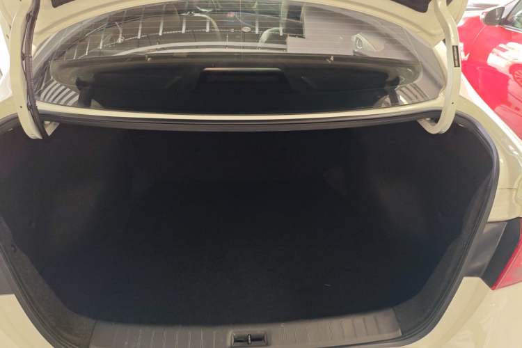 Used Nissan Sylphy 2022 Classic 1.6XE CVT Comfort Edition Trunk