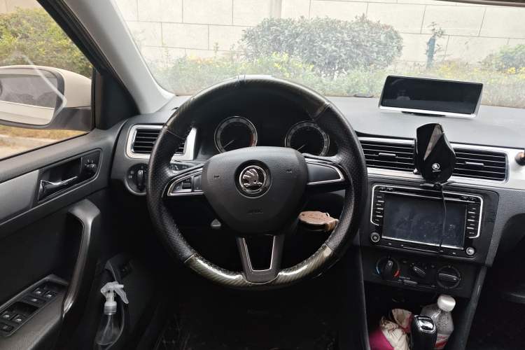 Used Skoda Rapid 2018 1.6L Automatic Comfort Edition
