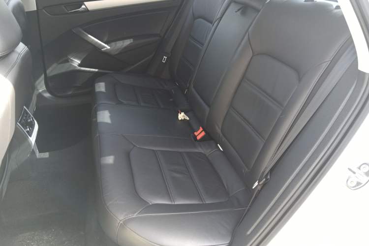 Used Volkswagen Passat 2015 1.8TSI DSG Prestige Edition