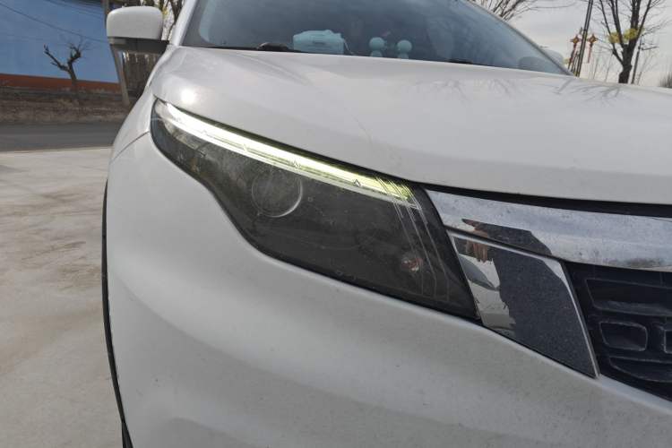 Used Qoros 5 2018 Revised Version 1.6T Automatic Leading Edition
