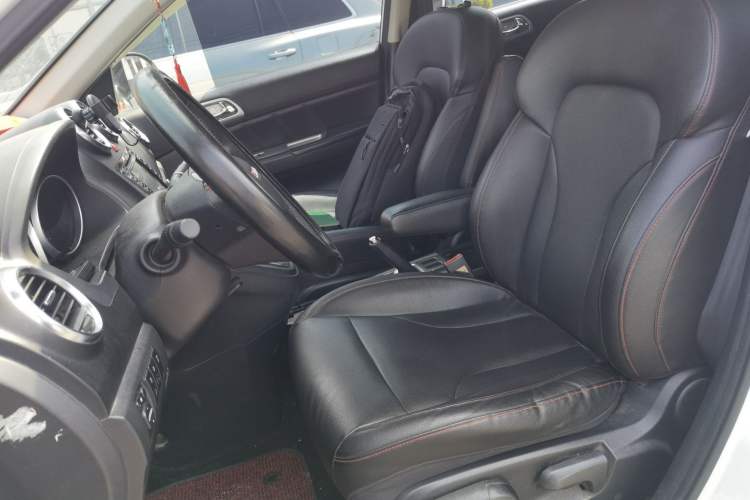 Used Haval H6 2015 Upgraded Model 1.5T Manual Two-Wheel Drive Elite Version