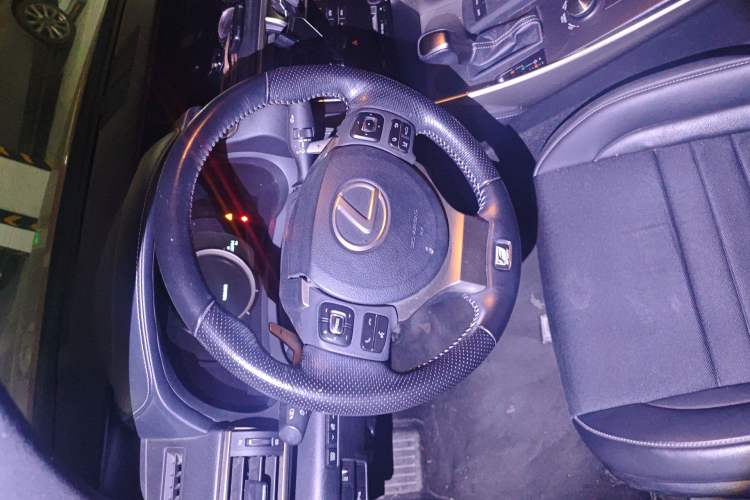 Used Lexus IS 2017 300 F SPORT Edition Steering Wheel