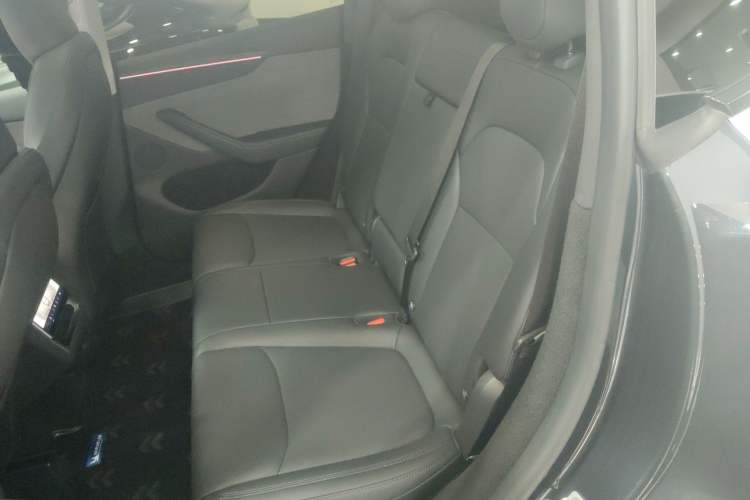 Used Tesla Model Y 2025 Rear-Wheel Drive First Edition