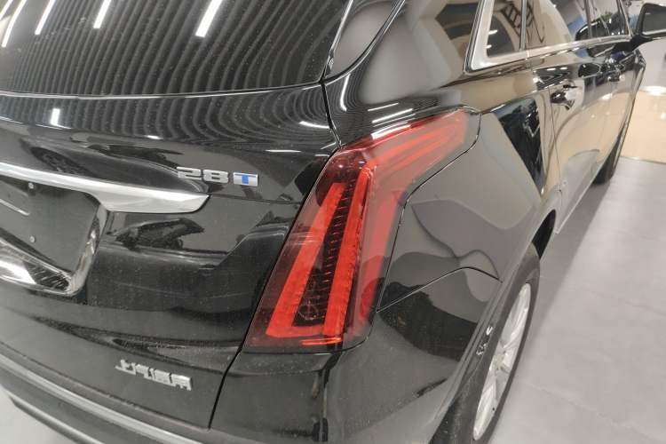 Used Cadillac XT5 2022 2.0T Two-Wheel Drive Luxury Version
