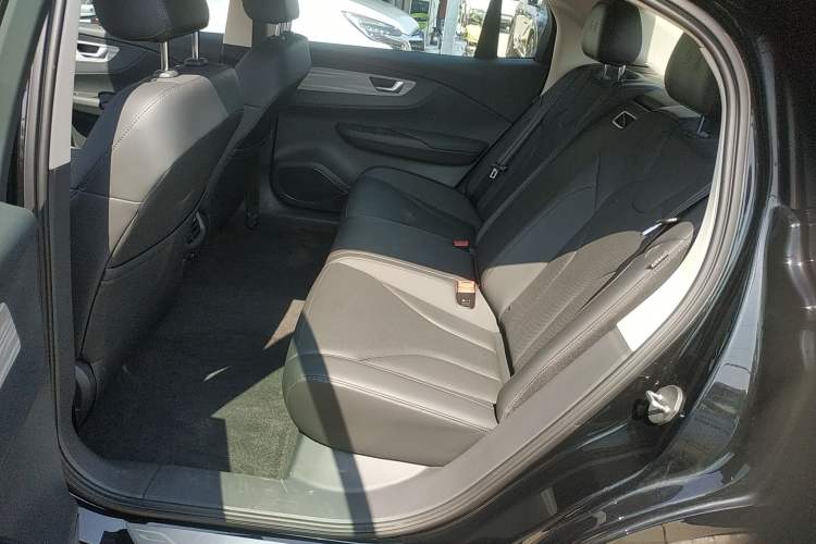 Used Hongqi E-QM5 2024 560km PLUS