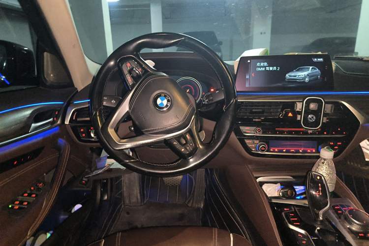 Used BMW 5 Series 2018 530Li Luxury Edition Premium Package
