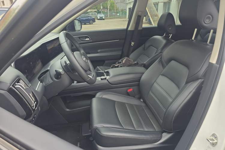 Used Nissan Pathfinder 2024 380 VC-TURBO Four-Wheel Drive Intelligent Driving Version 7 Seats Left Front Seat