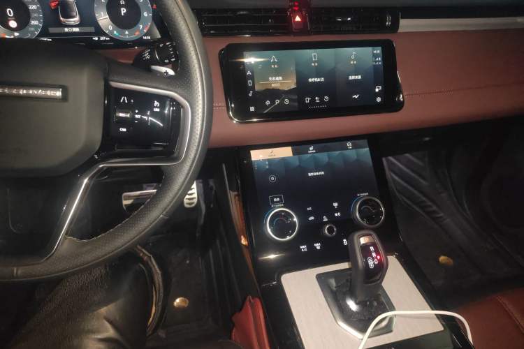 Used Land Rover Range Rover Evoque 2023 Aurora L 249 PS Luxury Edition