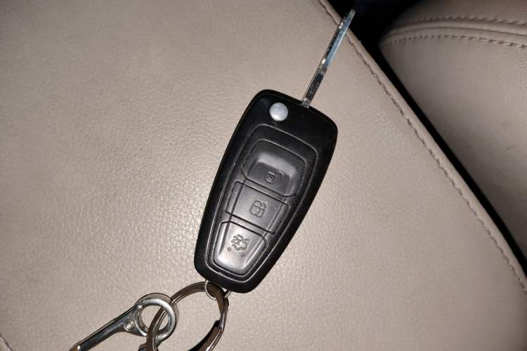 Used Ford Mondeo 2011 2.0L GTDi 200 Fashion Edition Vehicle Key
