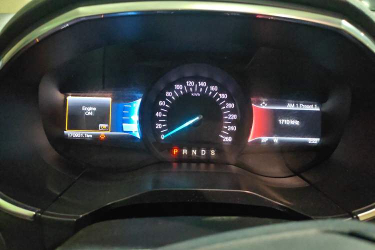 Used Ford Edge 2015 2.0T GTDi Two-Wheel-Drive High-Line Version