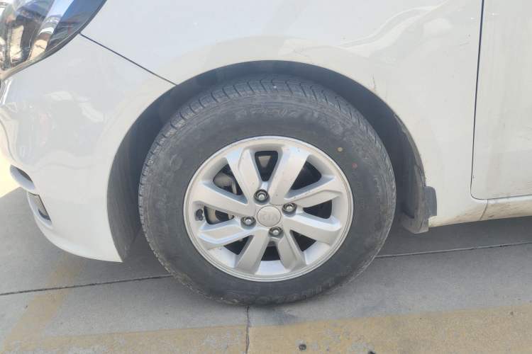 Used Kia K2 2015 Sedan 1.4L MT GLS