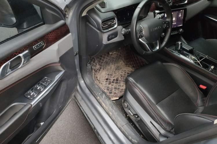 Used Lynk & Co 02 2018 1.5T DCT Two-Wheel Drive Pro Version China V Emission Standard
