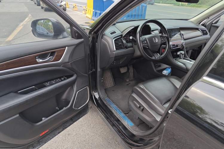 Used Honda Avancier 2017 240TURBO Two-Wheel Drive Luxury Edition
