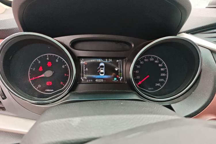 Used BYD G5 2014 1.5TID Automatic Flagship Model