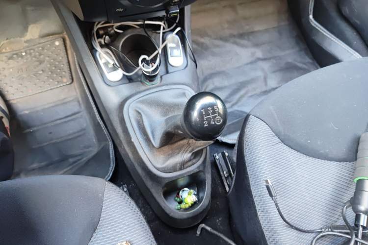 Used BYD F0 2012 1.0L Joyful Cool Model
