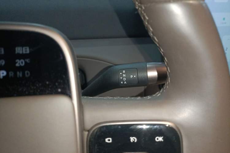 Used Li Auto MEGA 2024 Ultra Model
