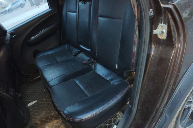 Used FORTHING Joyear X5 2013 1.6L Manual Luxury Model China IV Standard