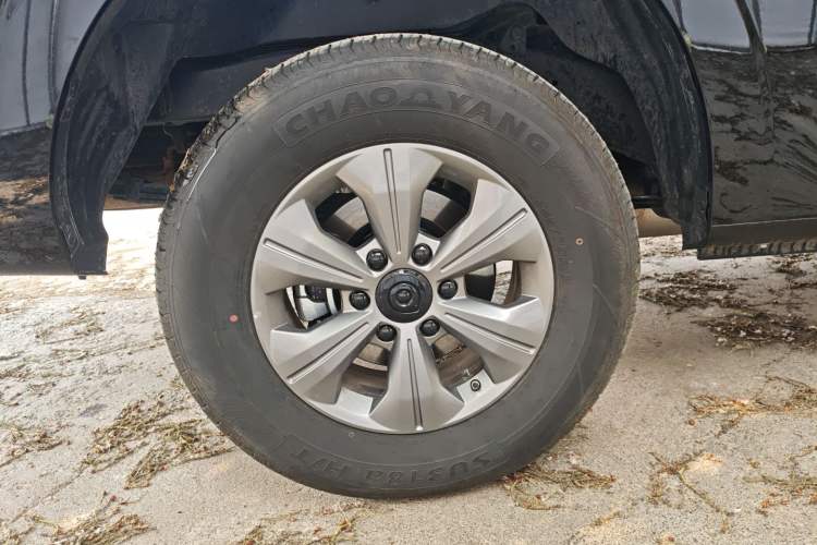 Used Great Wall Poer 2025 2.0T Commercial Pickup Truck Automatic Diesel 4x4 Comfort Edition Right Rear Wheel Hub