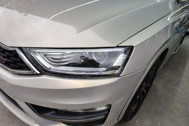 Used Zotye SR7 2016 1.5T CVT Cube Heart Edition China V Standard