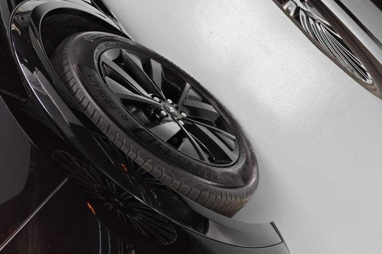 Used Li Auto L8 2023 Pro Model Left Front Wheel Hub