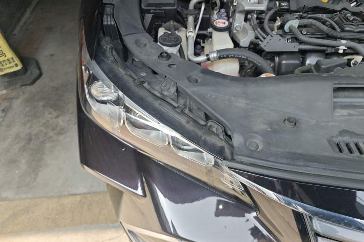 Used Toyota Avalon 2019 Dual-Engine 2.5L Luxury Edition China VI Standard